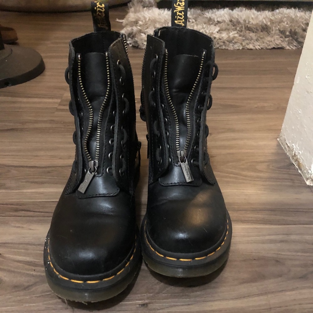 Black Dr. Martens 1460 Pascal Nappa Zipper boots